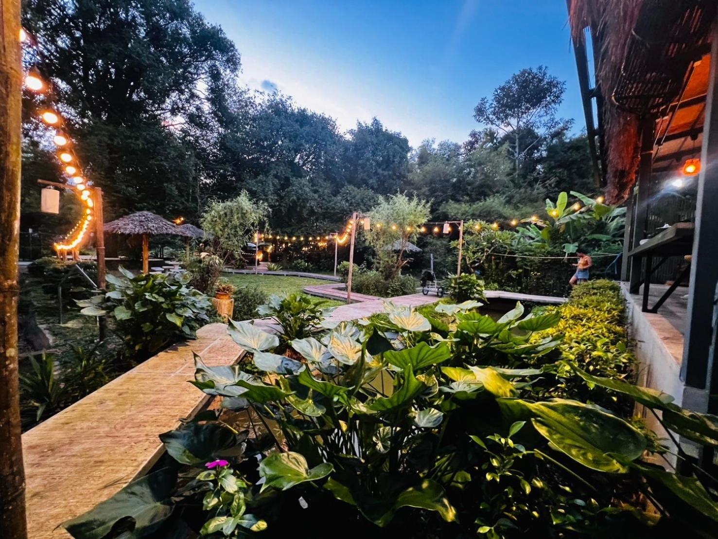 Baan Nai Baan Nok Resort Nakhon Nayok Exteriör bild