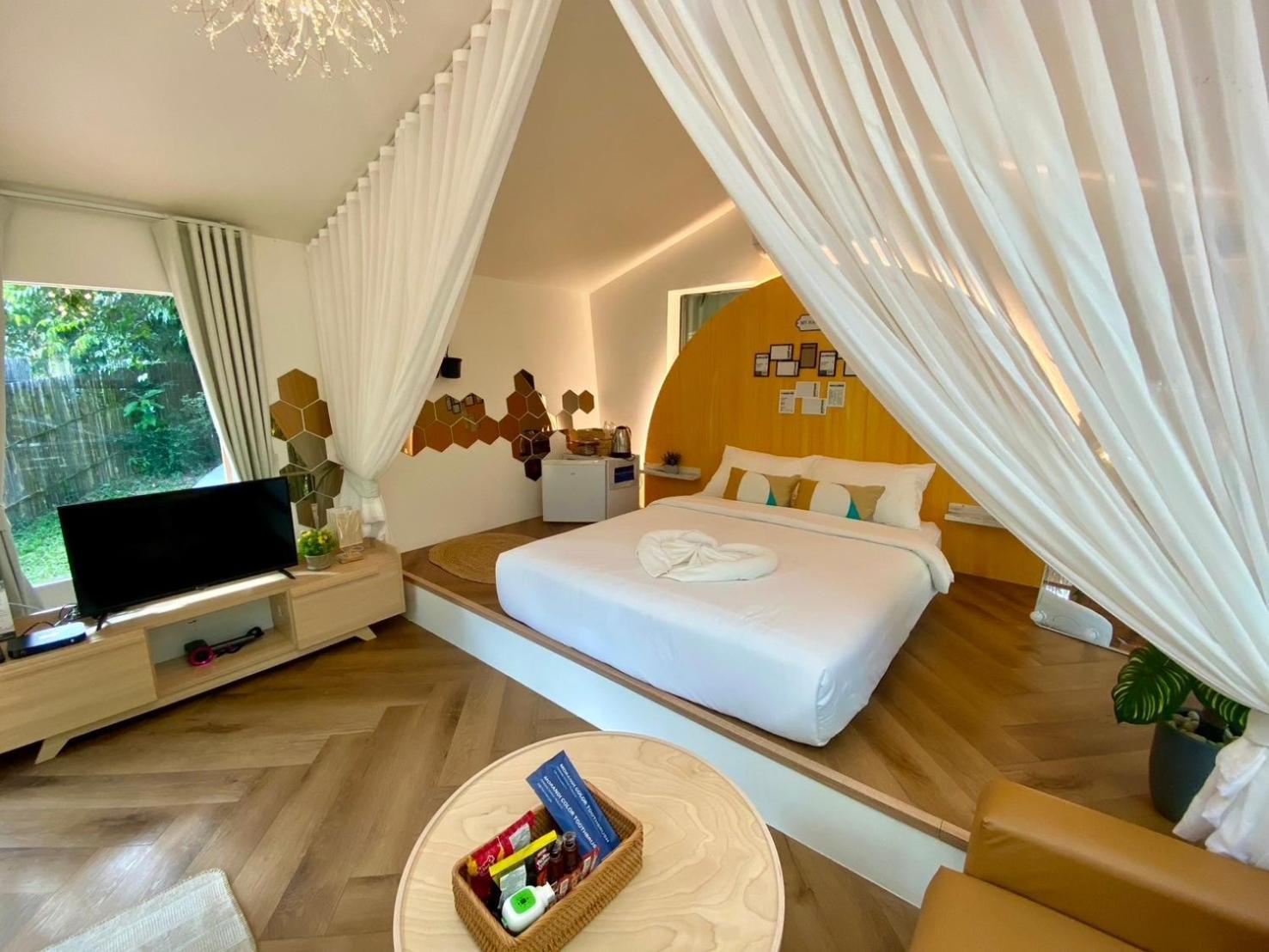 Baan Nai Baan Nok Resort Nakhon Nayok Exteriör bild
