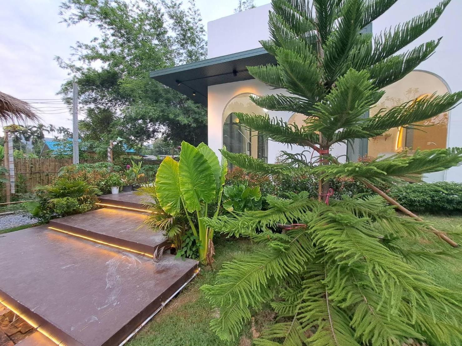 Baan Nai Baan Nok Resort Nakhon Nayok Exteriör bild