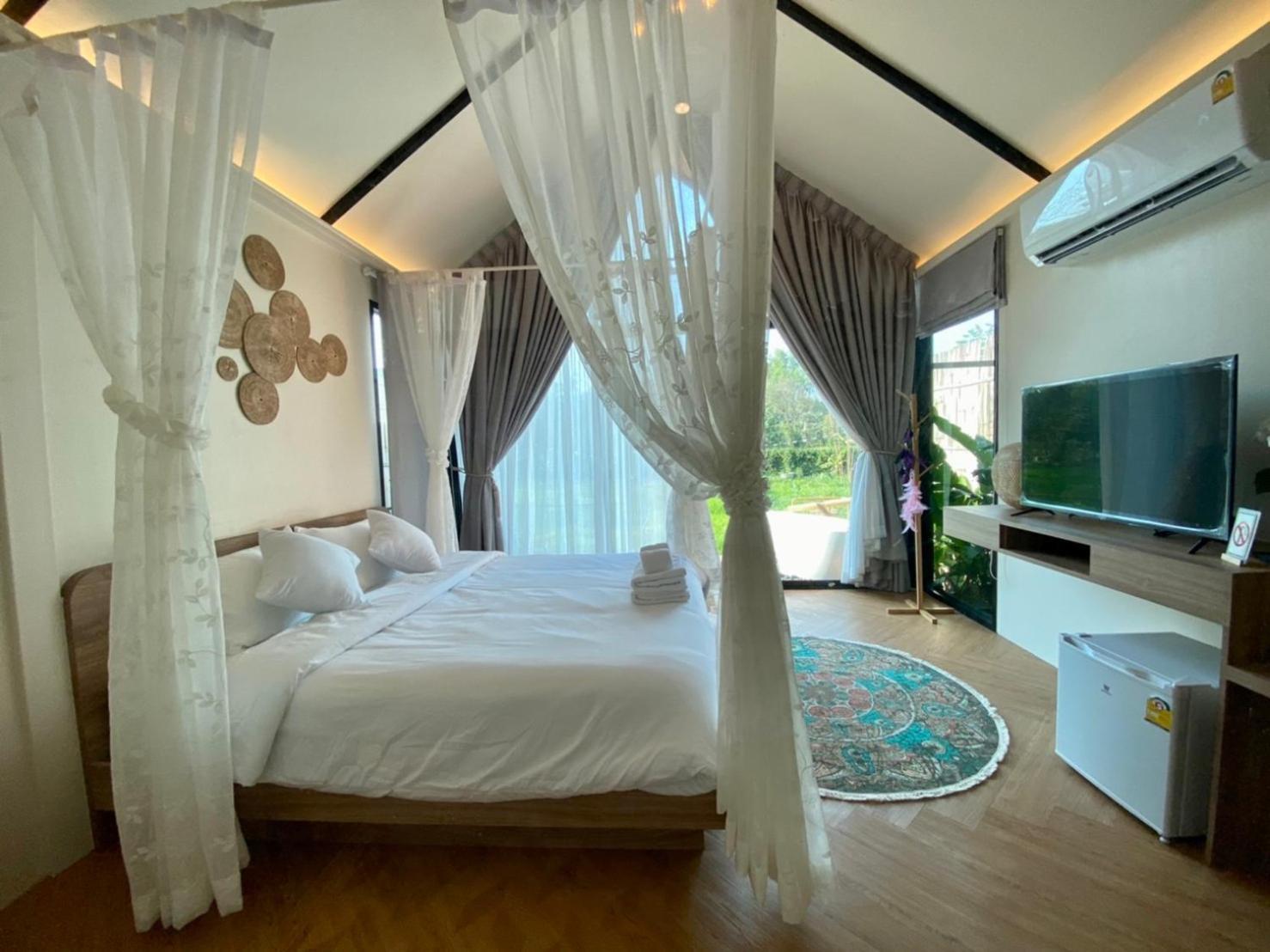 Baan Nai Baan Nok Resort Nakhon Nayok Exteriör bild
