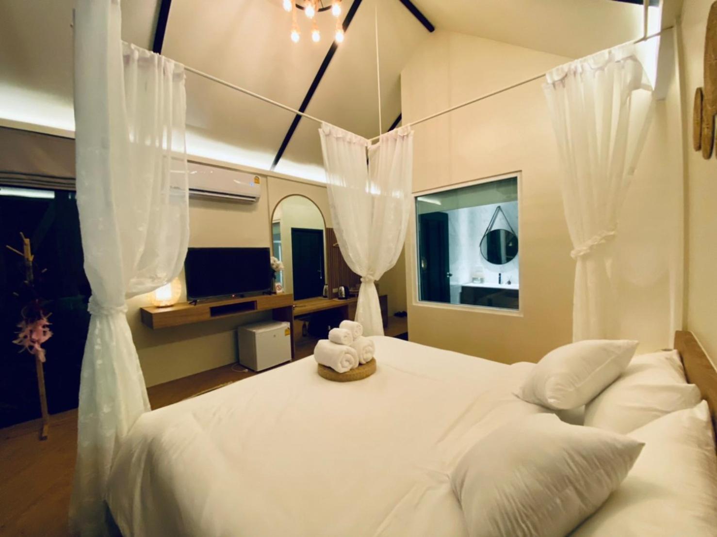 Baan Nai Baan Nok Resort Nakhon Nayok Exteriör bild