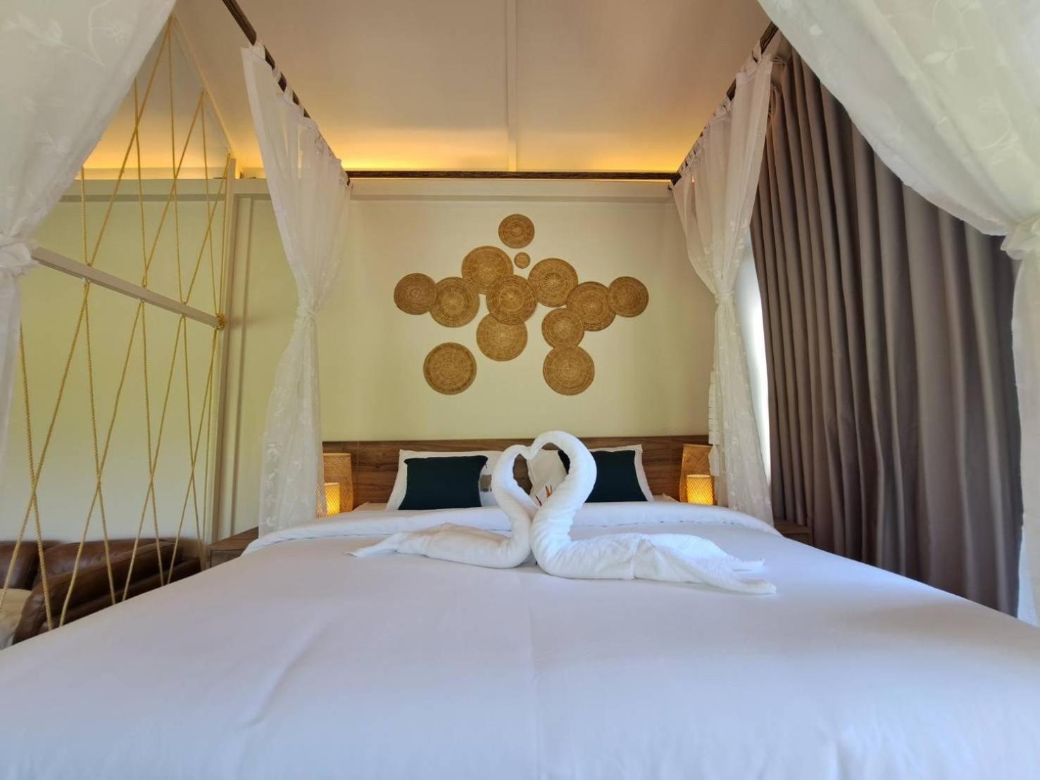 Baan Nai Baan Nok Resort Nakhon Nayok Exteriör bild